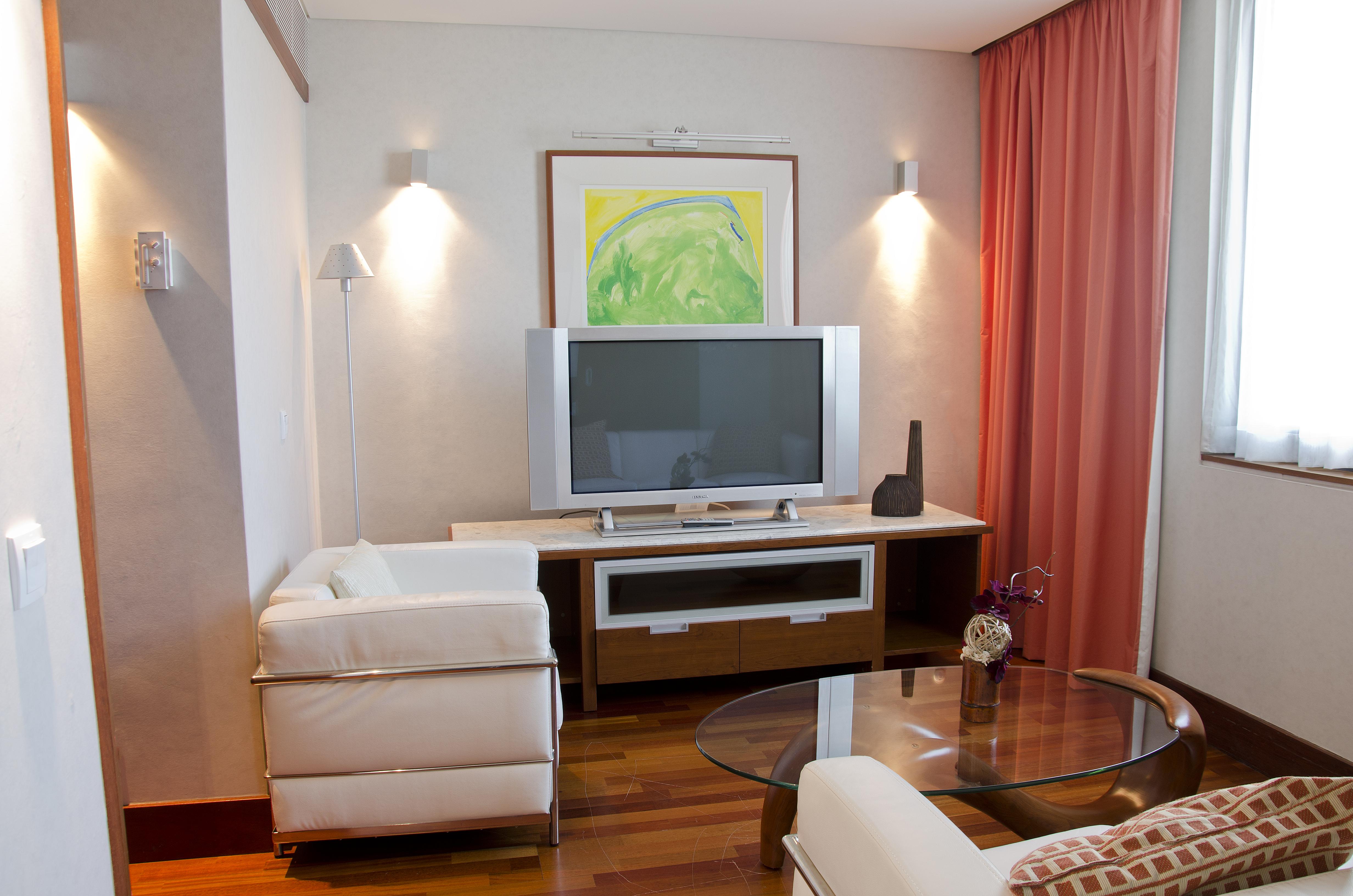Hotel Vip Executive Arts 4*