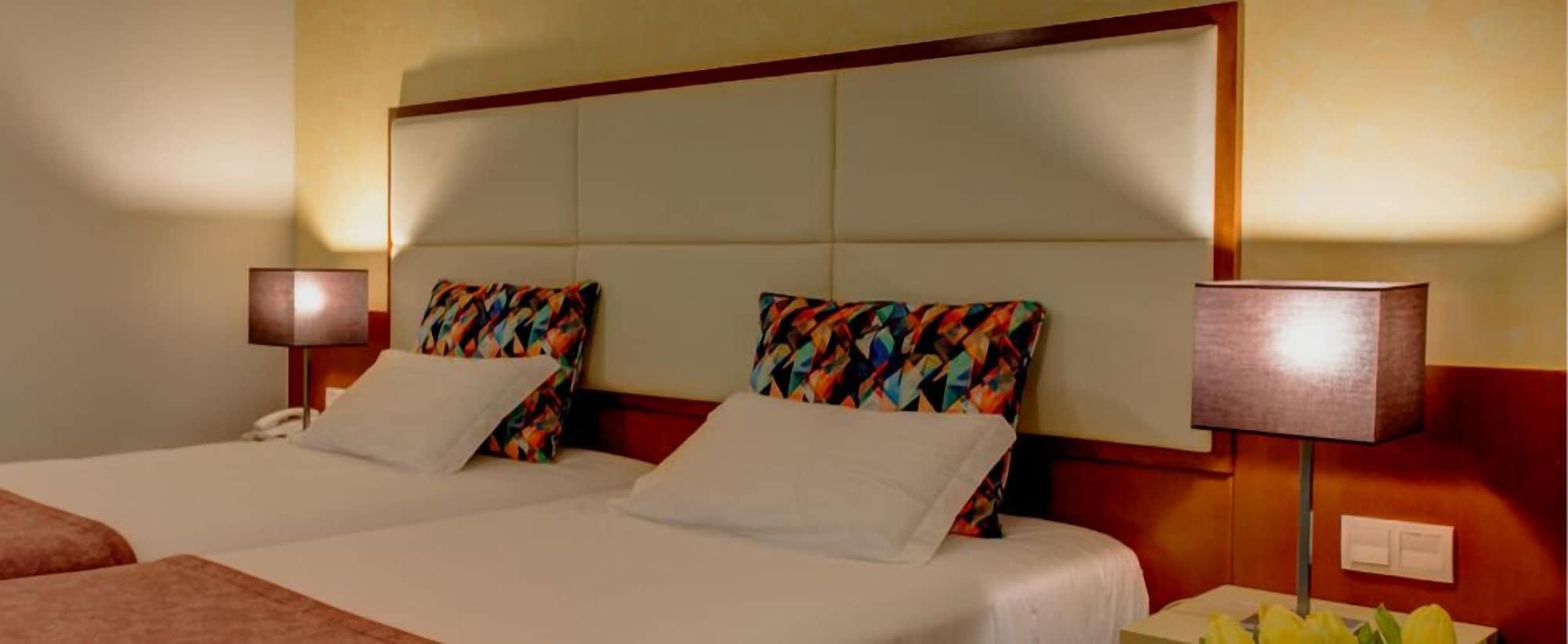 Vip Executive Arts Hotel 4*